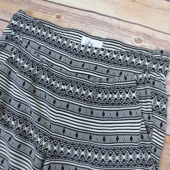 Jack by BB Dakota Suzette Printed Challi Pant - Picture 5 of 7